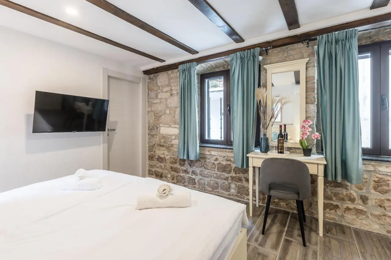Old Town B&B Rooms Matusko Split