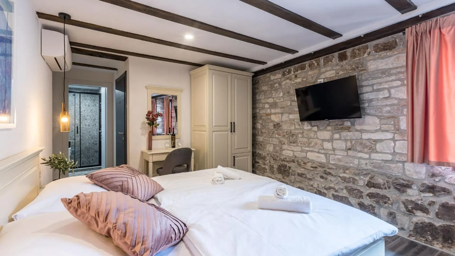 Old Town B&B Rooms Matusko Split